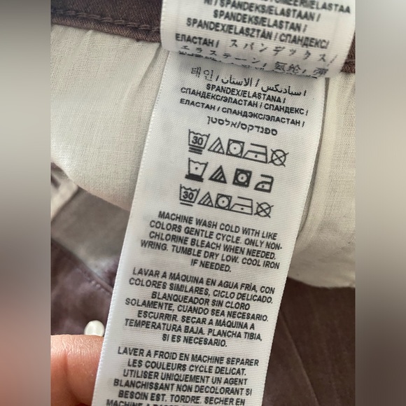 Guess lavender cropped stretchy jeans - Picture 8 of 8